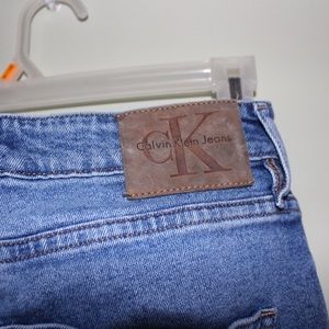 Calvin Klein Highwaisted Mom Jeans